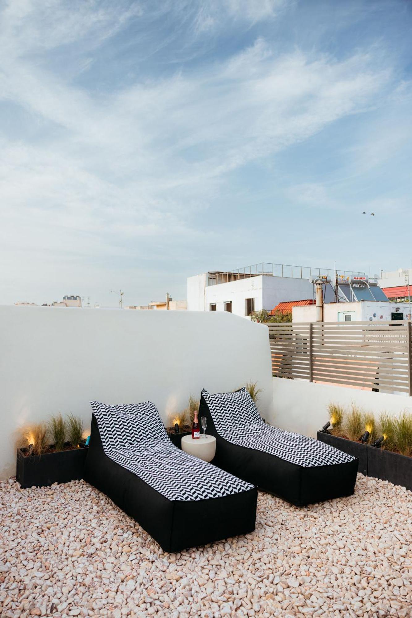 Num Suites & Lofts אתונה מראה חיצוני תמונה